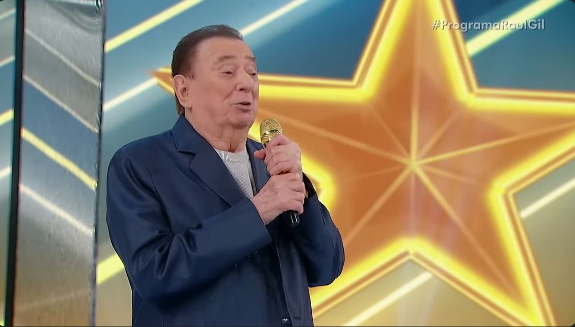 Em novo horário, “Programa Raul Gil” mantém público fiel no SBT